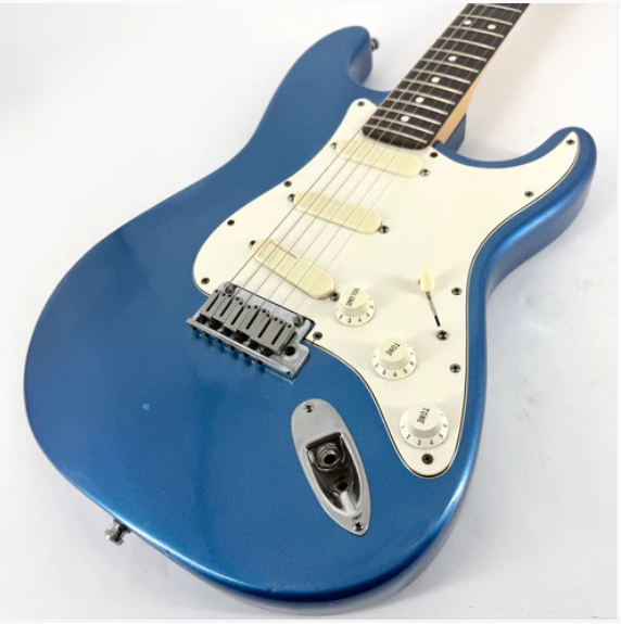 1991 Fender Strat Plus Deluxe Stratocaster – Lake Placid Blue - Image 2