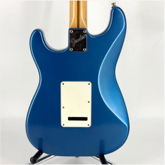1991 Fender Strat Plus Deluxe Stratocaster – Lake Placid Blue - Image 14
