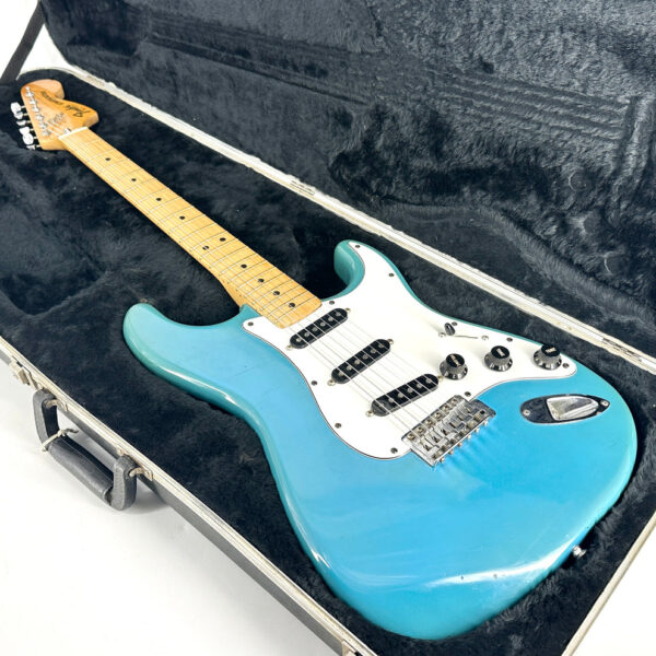 1981 Fender American International Series Stratocaster – Maui Blue - Image 17