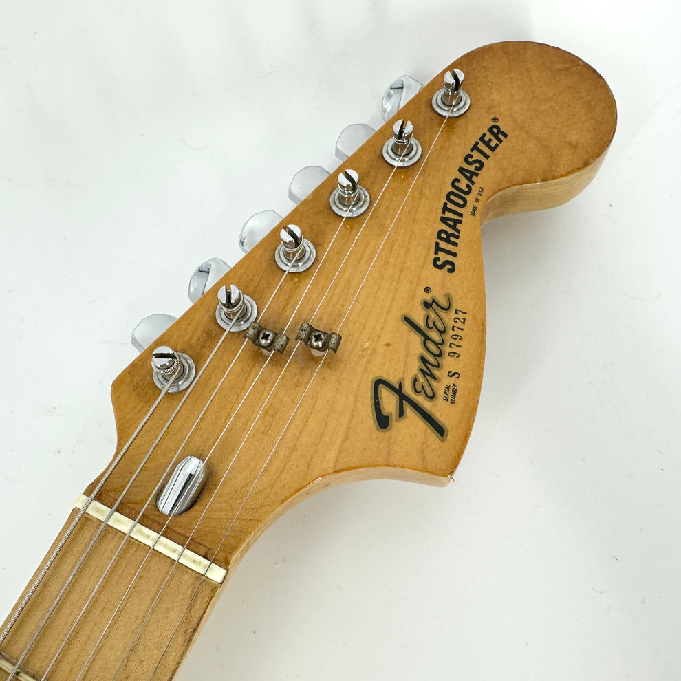 1981 Fender American International Series Stratocaster – Maui Blue - Image 10