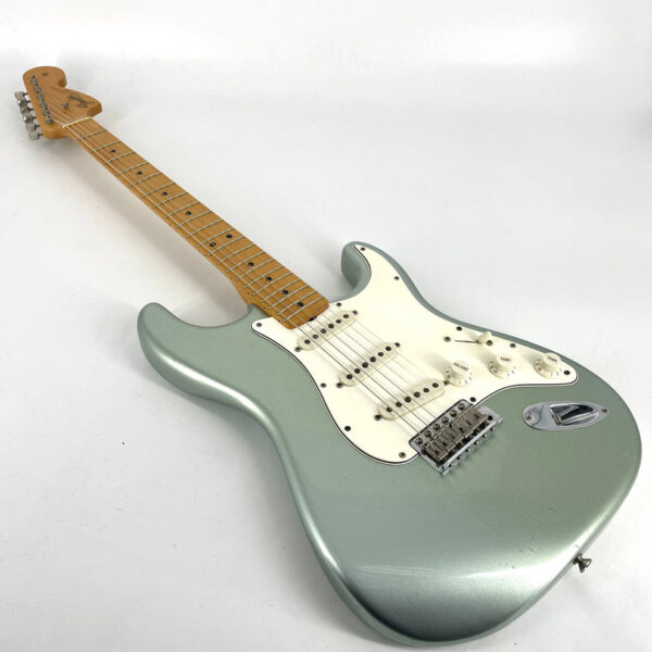 2005 Fender Custom Shop Limited Edition ’66 Stratocaster – Closet Classic – Firemist Silver Metallic