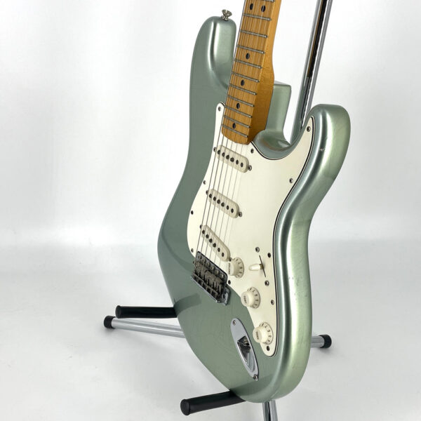 2005 Fender Custom Shop Limited Edition ’66 Stratocaster – Closet Classic – Firemist Silver Metallic - Image 19